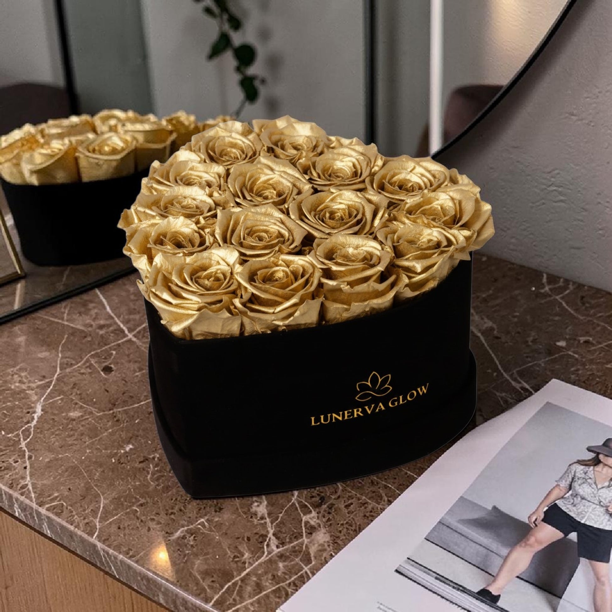 Decor Inspiration.  Infinity Blumenbox mit echten konservierten Rosen | LUNERVA GLOW 