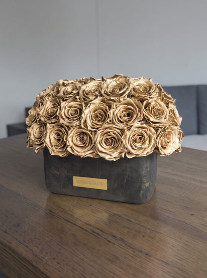 Black-Gold Oval Vase| Gold
