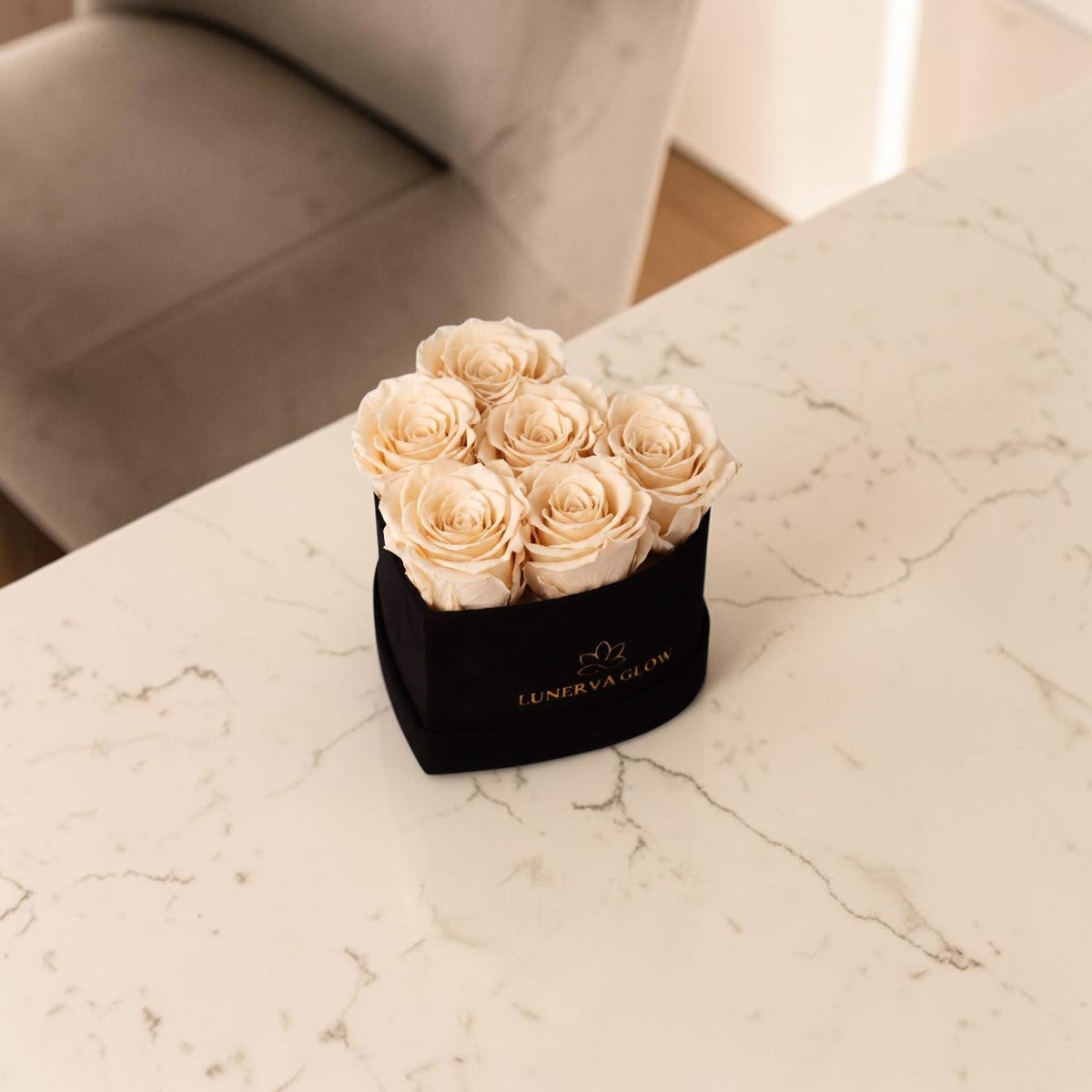 Black Velvet Heartbox |S