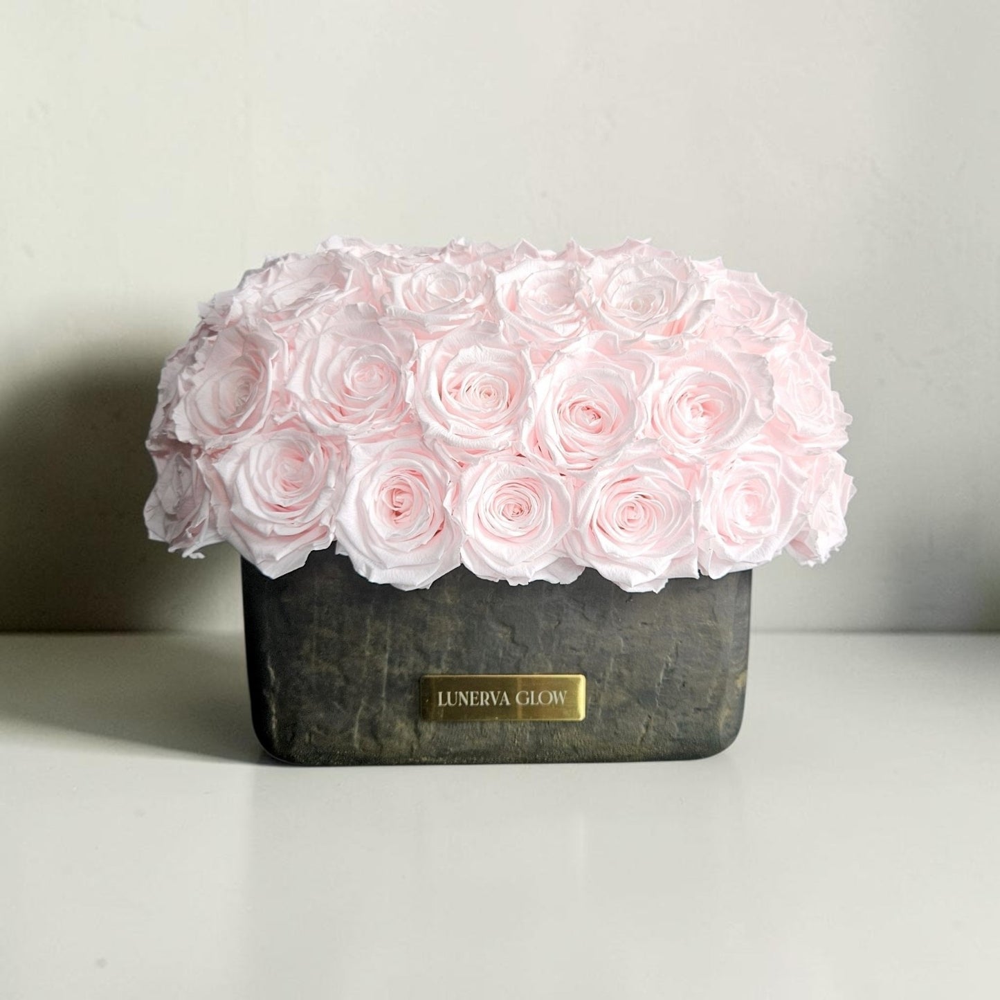 Black-Gold Oval Vase| Bridalpink