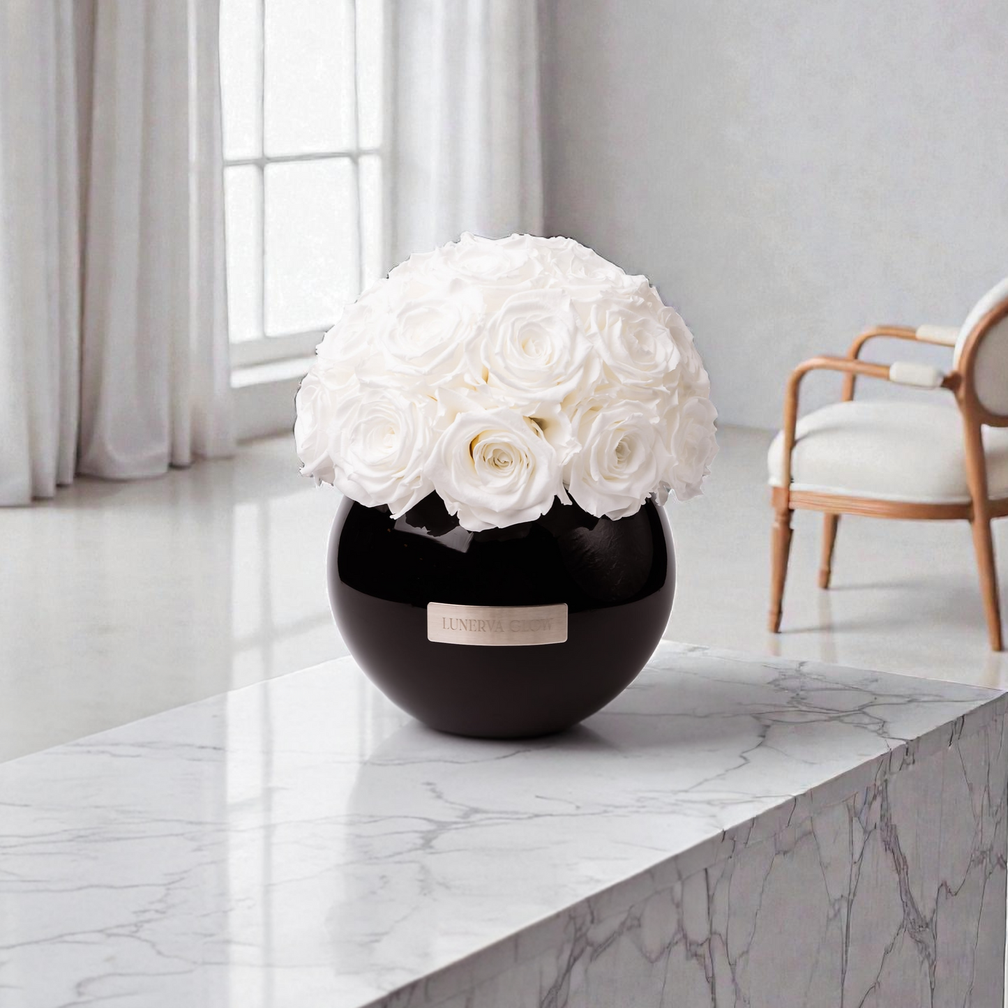 Black Glass Vase |White|M